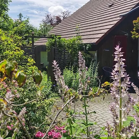 公寓 Appartement-maison Avec Jardin *