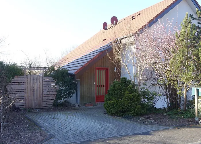 Appartement-maison Avec Jardin *